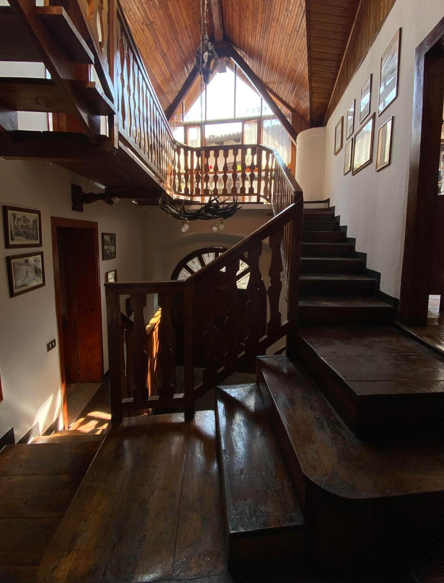 Casa Nel Centro Storico Di Borno Vila Exterior foto