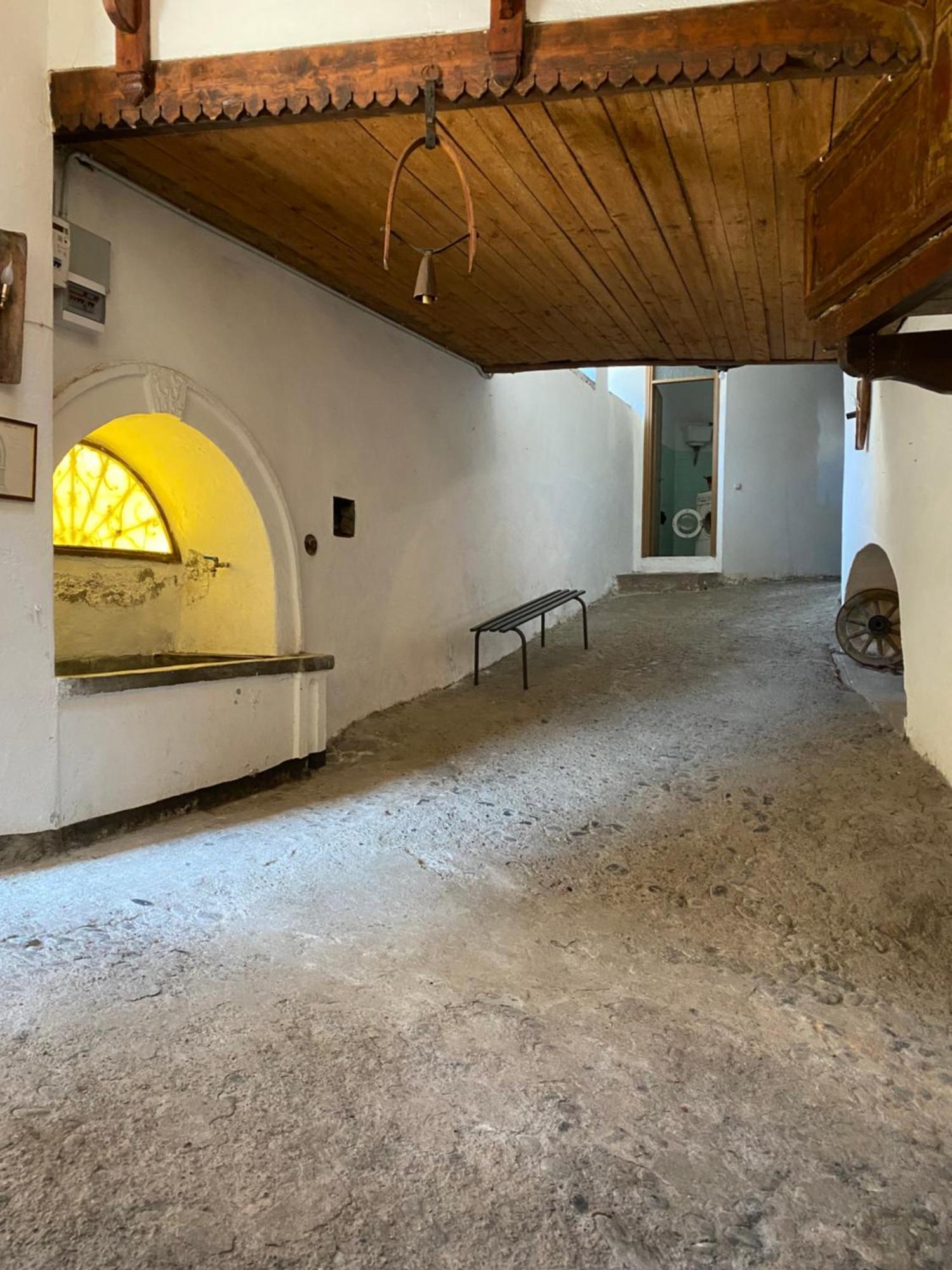 Casa Nel Centro Storico Di Borno Vila Exterior foto