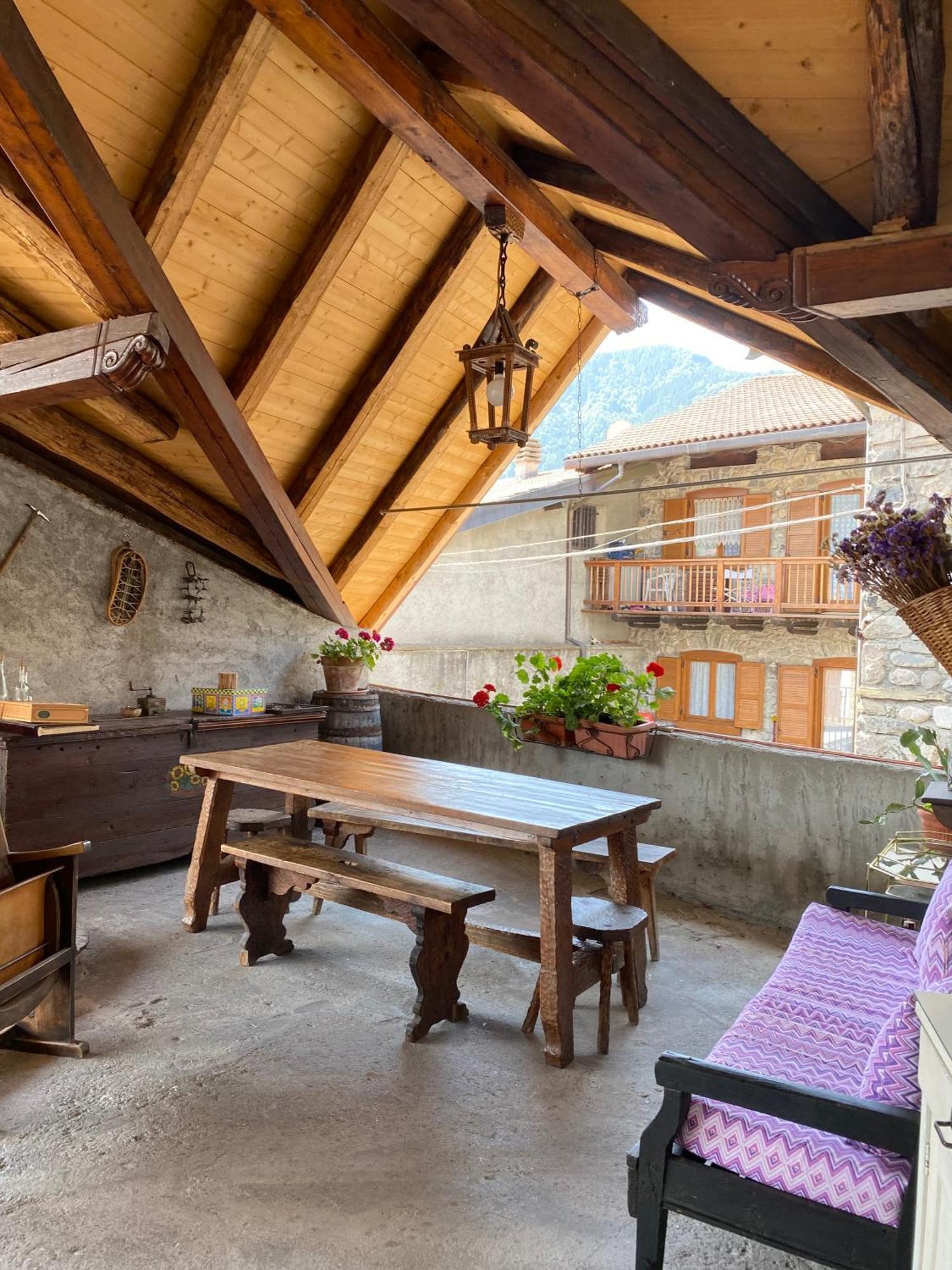 Casa Nel Centro Storico Di Borno Vila Exterior foto